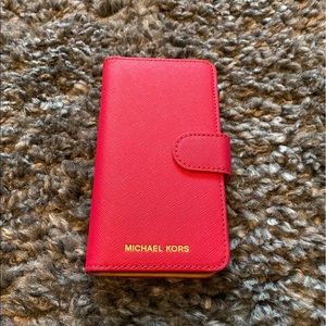 Michael Kors iPhone 8 saffiano case